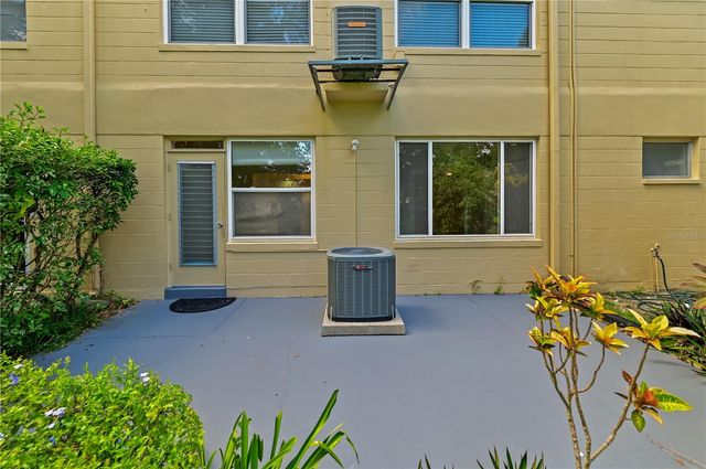2041 AUSTRALIA WAY W 15, Clearwater, FL 33763