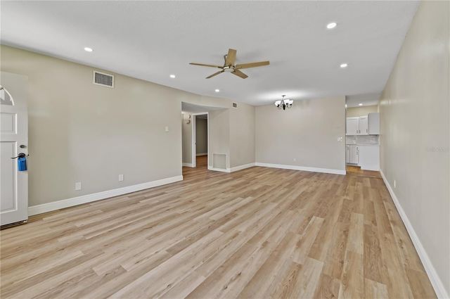 2041 AUSTRALIA WAY W 15, Clearwater, FL 33763