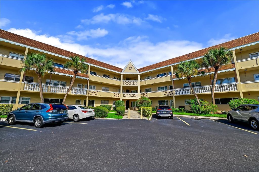 2041 AUSTRALIA WAY W 15, Clearwater, FL 33763