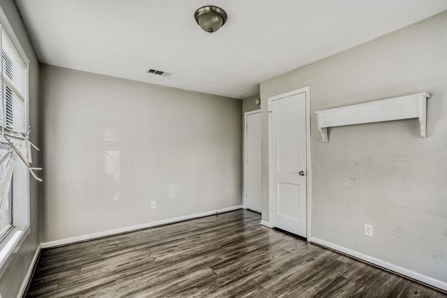 315 Acacia Street, Lake Jackson, TX 77566