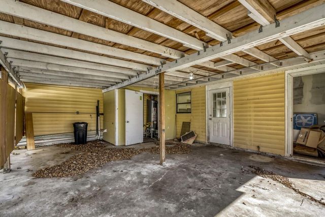 315 Acacia Street, Lake Jackson, TX 77566