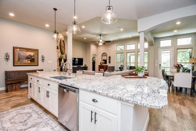 4827 Legend Creek Drive, Fulshear, TX 77441