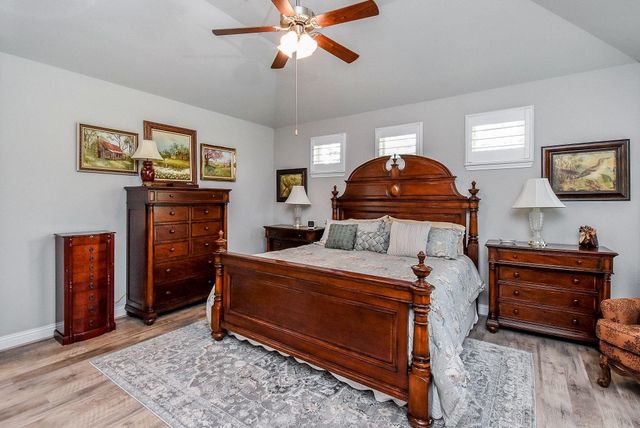 4827 Legend Creek Drive, Fulshear, TX 77441