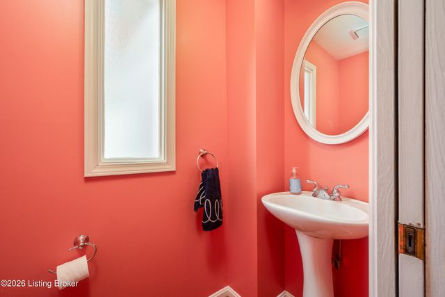 2361 Gladstone Ave, Louisville, KY 40205