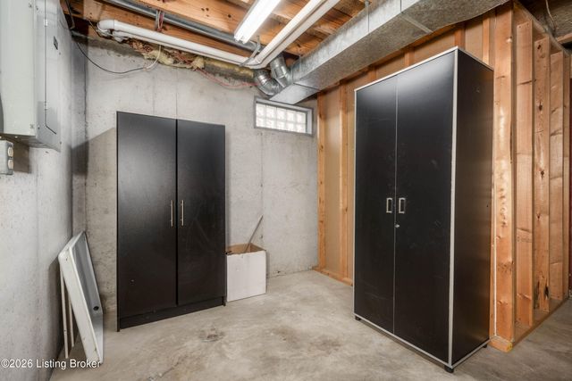 2361 Gladstone Ave, Louisville, KY 40205