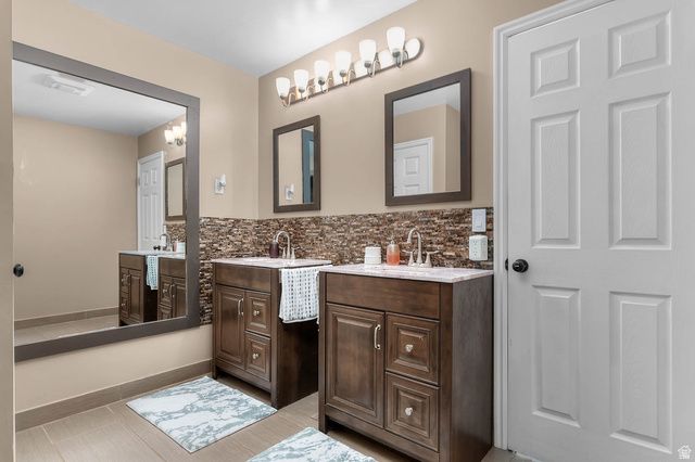 2858 E COBBLEMOOR LN, Sandy, UT 84093