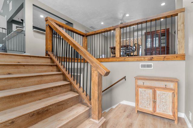 2858 E COBBLEMOOR LN, Sandy, UT 84093