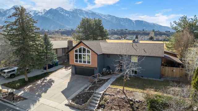 2858 E COBBLEMOOR LN, Sandy, UT 84093