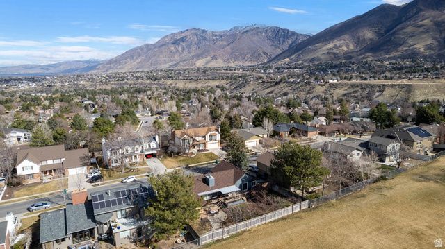 2858 E COBBLEMOOR LN, Sandy, UT 84093