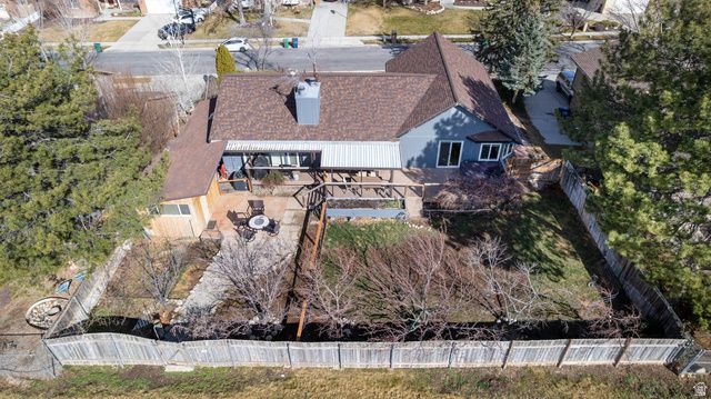 2858 E COBBLEMOOR LN, Sandy, UT 84093