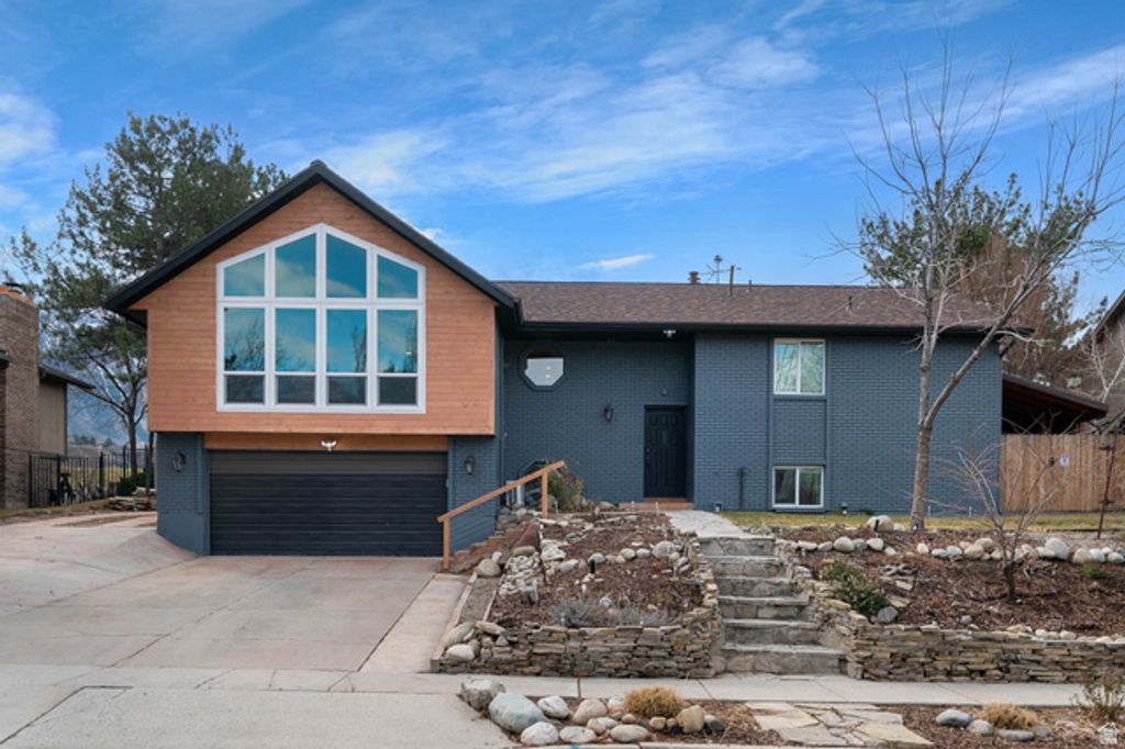 2858 E COBBLEMOOR LN, Sandy, UT 84093