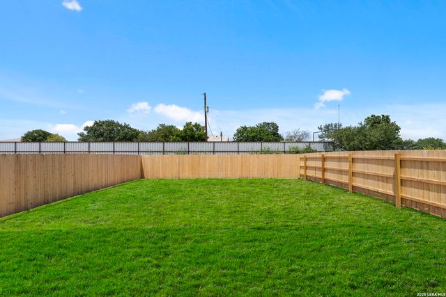 1235 Avery Ranch Dr, New Braunfels, TX 78130