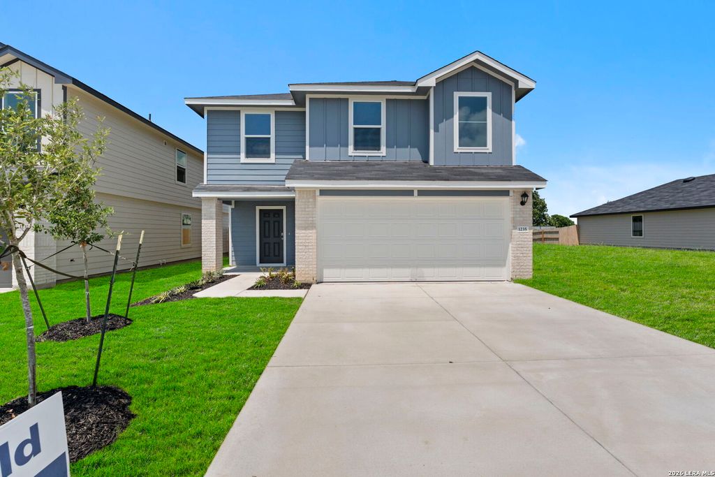 1235 Avery Ranch Dr, New Braunfels, TX 78130