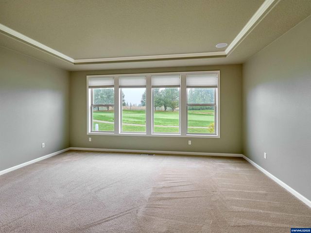 429 Turnberry Av, Woodburn, OR 97071