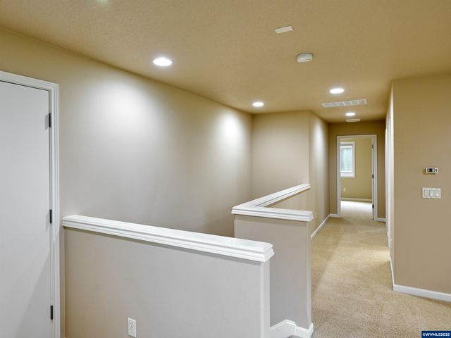 429 Turnberry Av, Woodburn, OR 97071