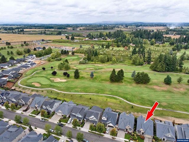 429 Turnberry Av, Woodburn, OR 97071