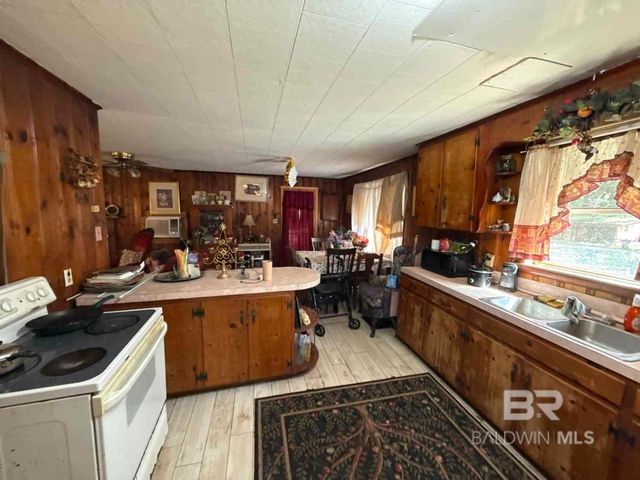 20855 Indian Oaks Road, Robertsdale, AL 36567