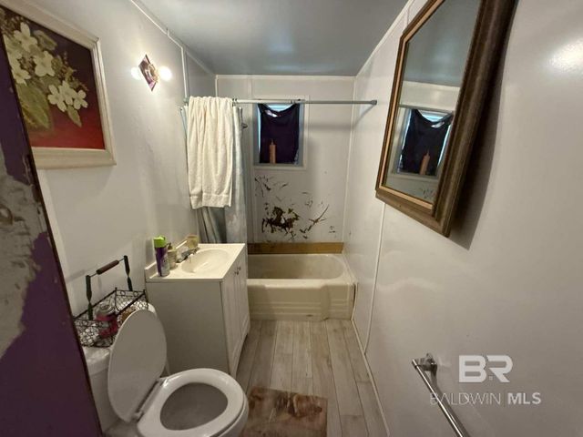 20855 Indian Oaks Road, Robertsdale, AL 36567