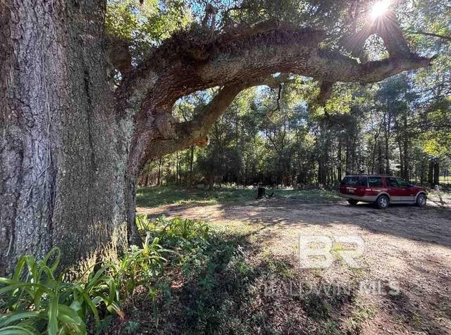 20855 Indian Oaks Road, Robertsdale, AL 36567