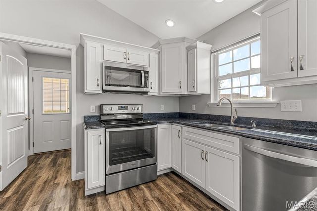 70 Pecan Tree Lane, Farmington, MO 63640