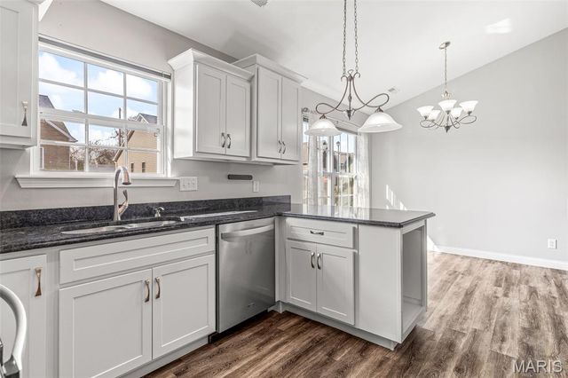 70 Pecan Tree Lane, Farmington, MO 63640