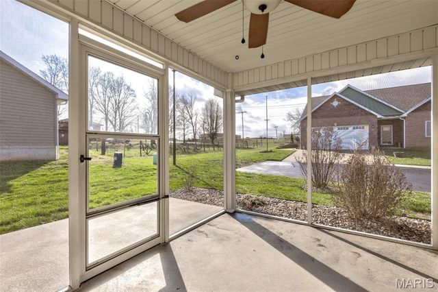 70 Pecan Tree Lane, Farmington, MO 63640