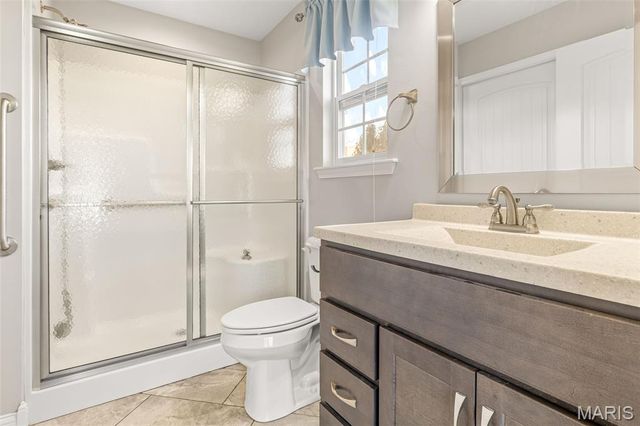 70 Pecan Tree Lane, Farmington, MO 63640