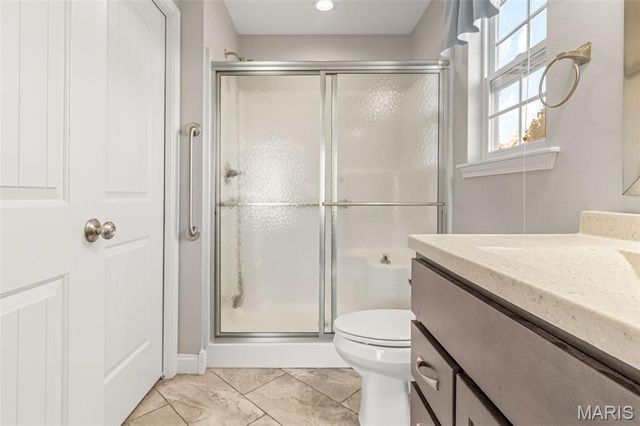 70 Pecan Tree Lane, Farmington, MO 63640