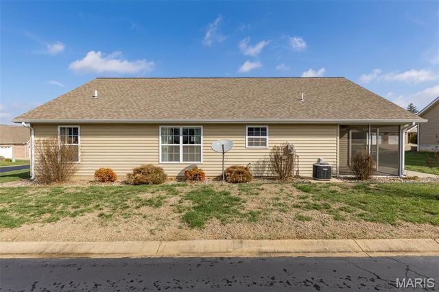 70 Pecan Tree Lane, Farmington, MO 63640