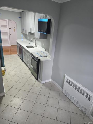 302 E Broadway 1A, Long Beach, NY 11561