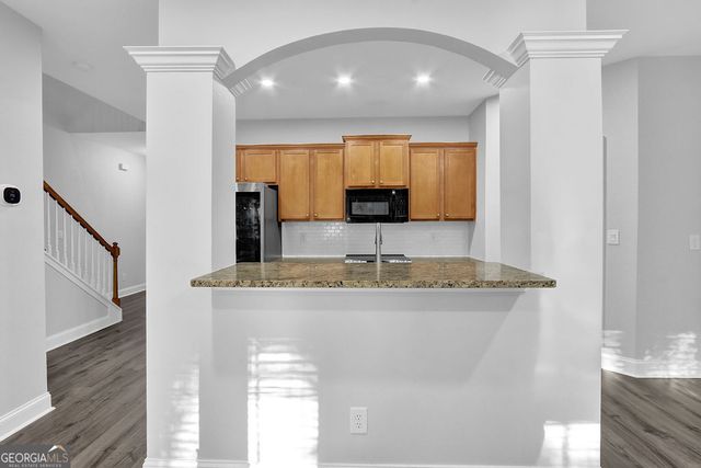 541 Woodland Park Terrace, Lawrenceville, GA 30043