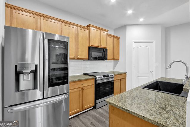 541 Woodland Park Terrace, Lawrenceville, GA 30043
