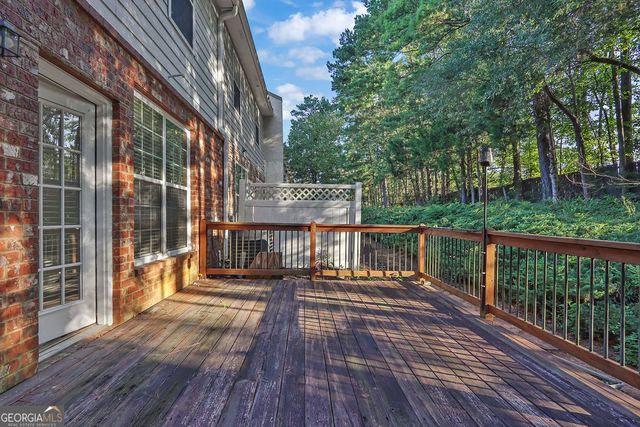 541 Woodland Park Terrace, Lawrenceville, GA 30043