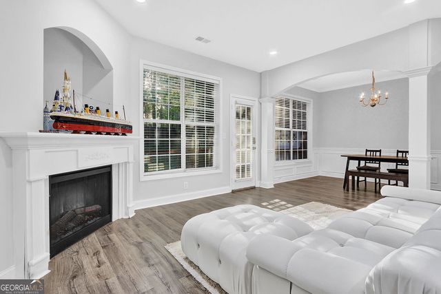 541 Woodland Park Terrace, Lawrenceville, GA 30043