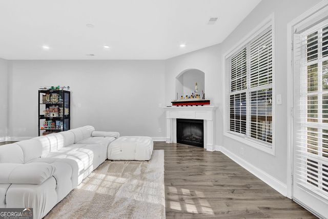 541 Woodland Park Terrace, Lawrenceville, GA 30043