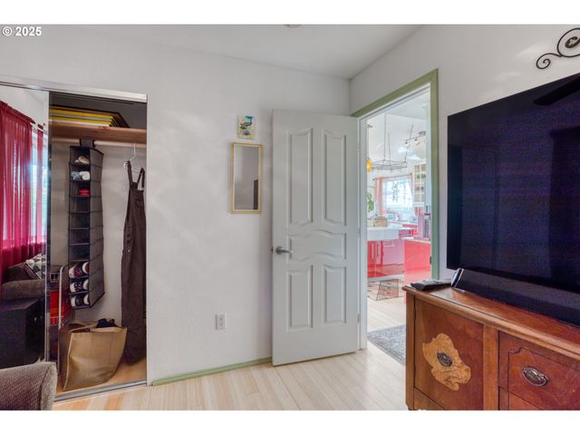 30812 J Pl, Ocean Park, WA 98640