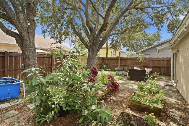 9338 CHANDON DRIVE, Orlando, FL 32825