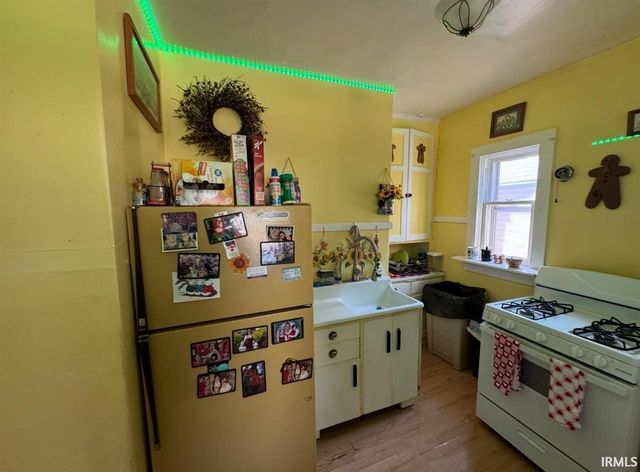 919 Parkview Avenue, Fort Wayne, IN 46802