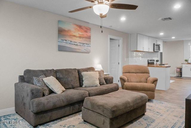 8114 E 4TH Avenue, Mesa, AZ 85208