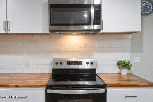 8114 E 4TH Avenue, Mesa, AZ 85208