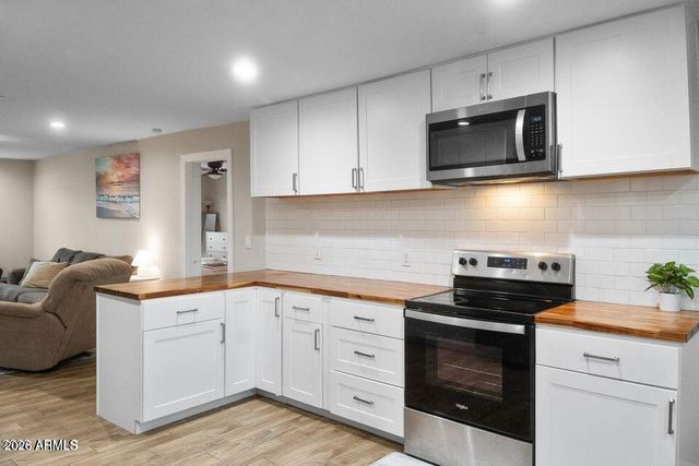 8114 E 4TH Avenue, Mesa, AZ 85208