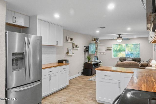 8114 E 4TH Avenue, Mesa, AZ 85208