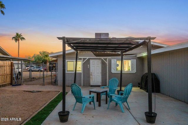 8114 E 4TH Avenue, Mesa, AZ 85208