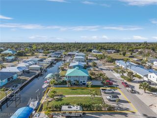 16114 Porto Bello ST, Bokeelia, FL 33922