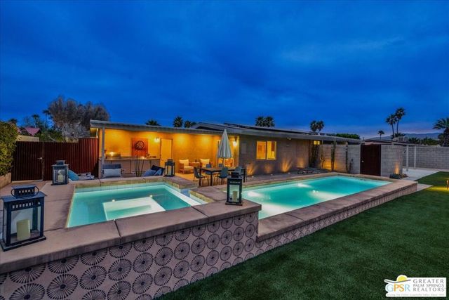 1979 N Los Alamos Road, Palm Springs, CA 92262