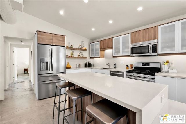 1979 N Los Alamos Road, Palm Springs, CA 92262