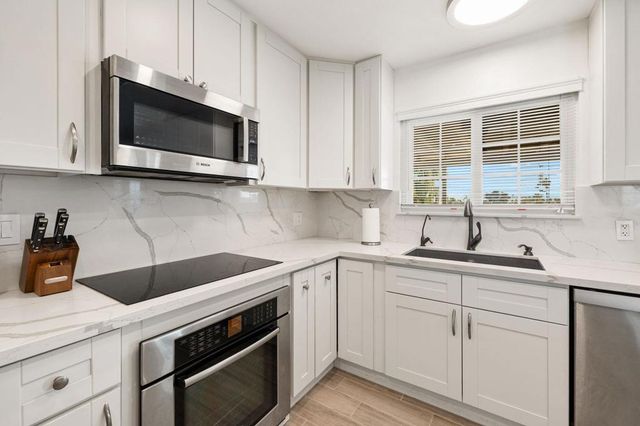 42600 Wisconsin Avenue, Palm Desert, CA 92211