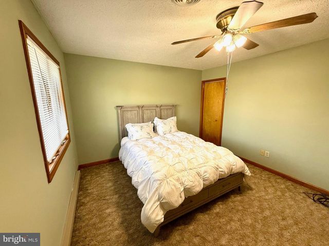 1121 PROGRESS ROAD, Chambersburg, PA 17201
