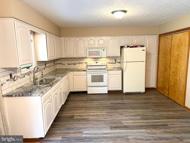 1121 PROGRESS ROAD, Chambersburg, PA 17201