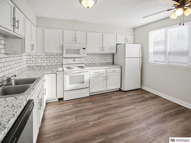 4220 Huntington Avenue, Lincoln, NE 68504